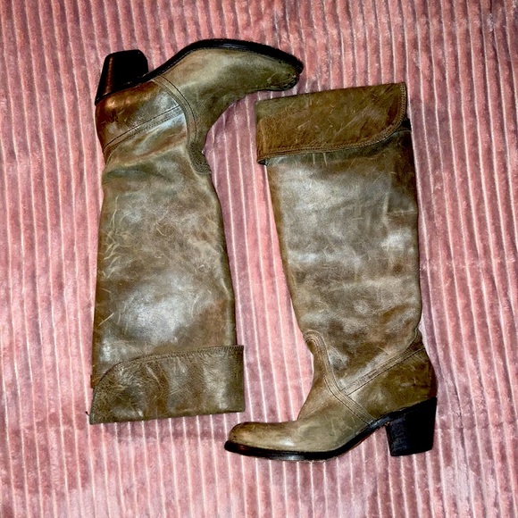FRYE boots - Picture 1 of 3